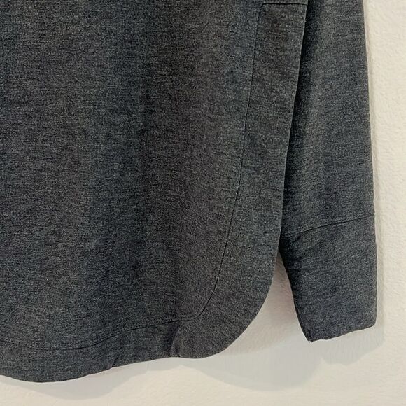 New Tampa Bay Buccaneers Gray Sweatshirt - Picture 4 of 6